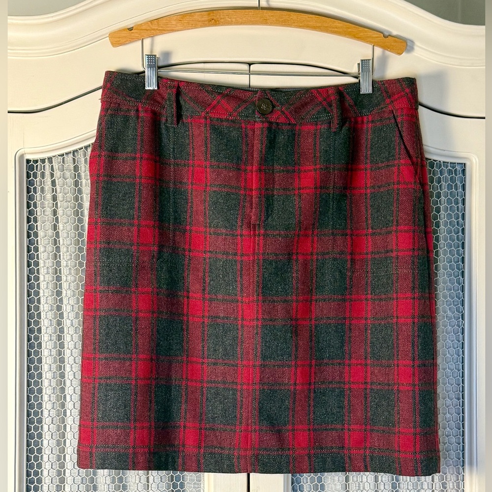 Vintage Eddie Bauer Preppy Academia A-Line Red & Gray Plaid Wool Blend Skirt